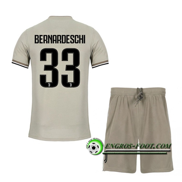 Engros-foot: Ensemble Maillot Foot Juventus Enfants BERNARDESCHI 33 Exterieur 2018 2019 Beige Thailande